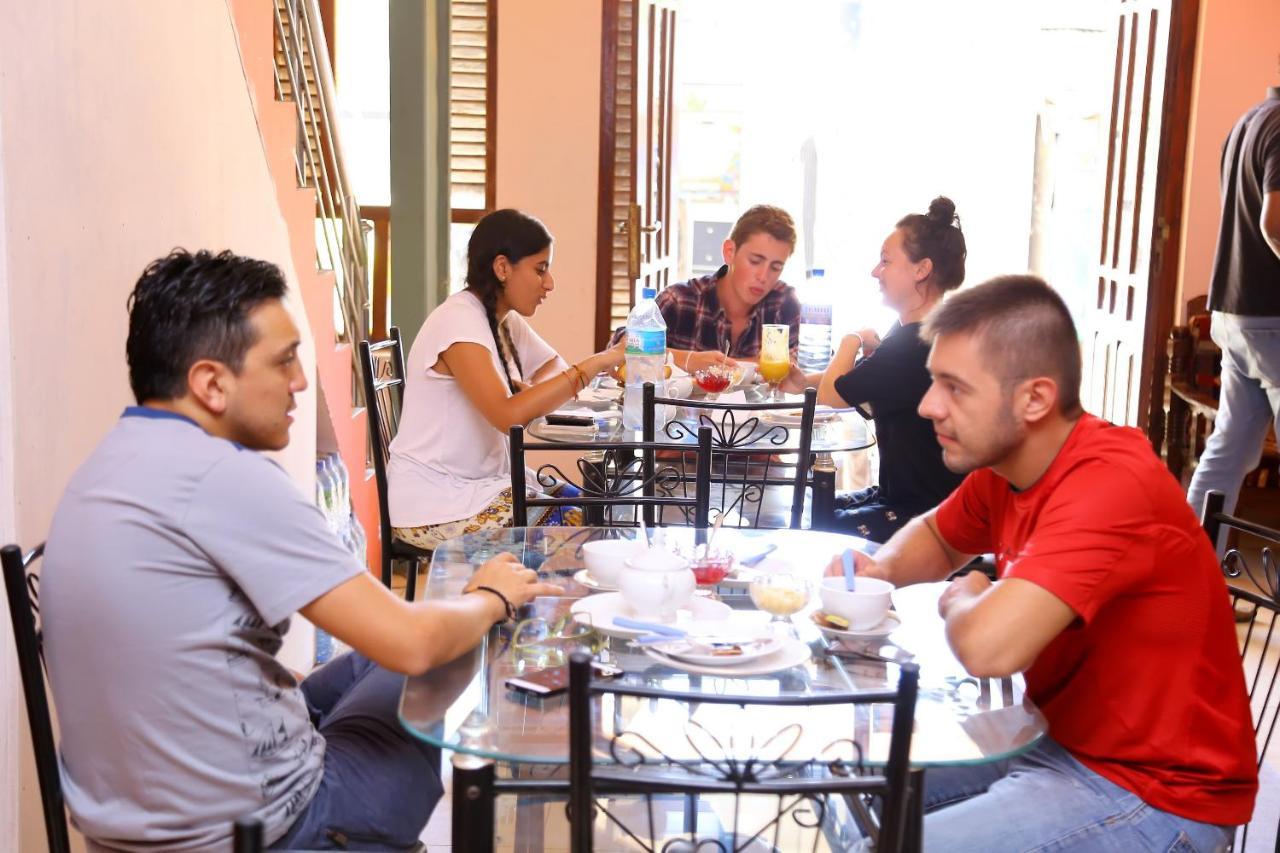 Siumi Rest Hotel Nallathanniya Bagian luar foto