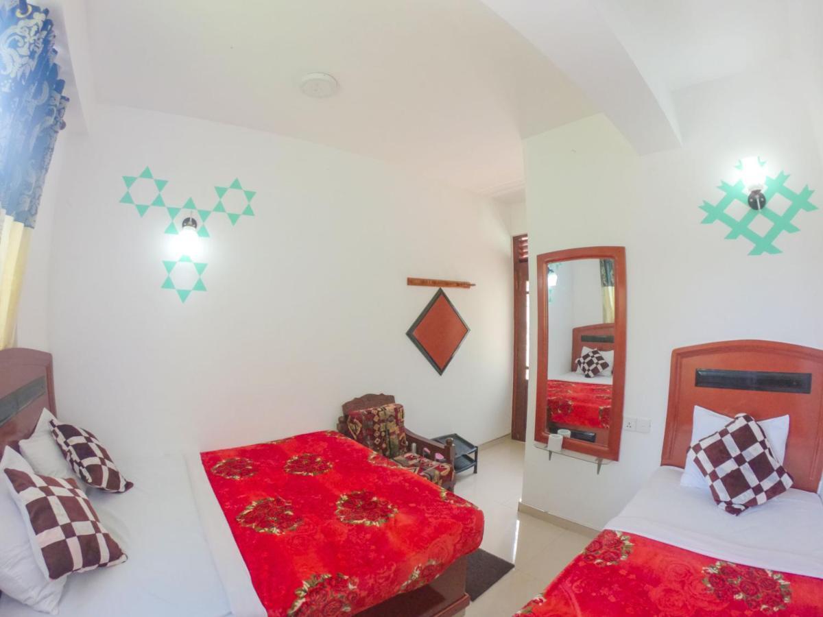 Siumi Rest Hotel Nallathanniya Bagian luar foto