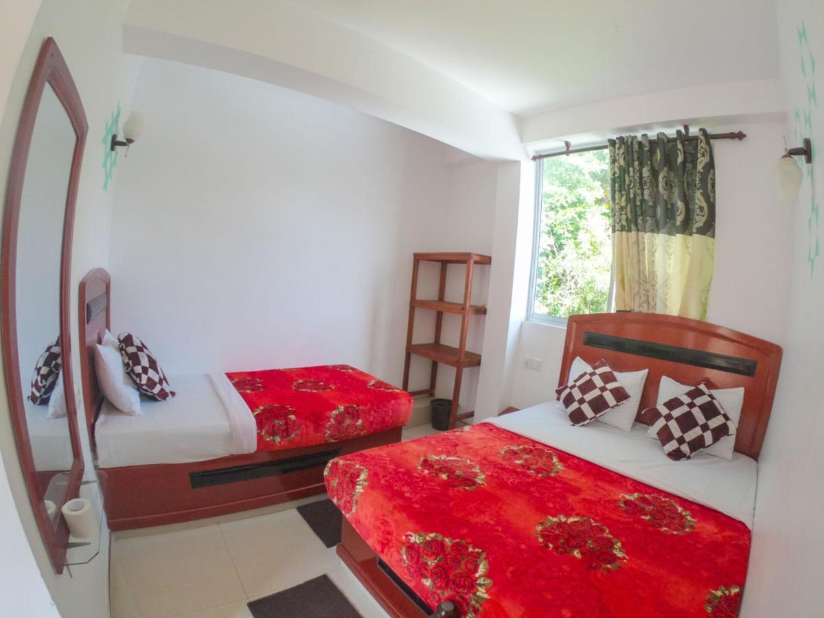 Siumi Rest Hotel Nallathanniya Bagian luar foto