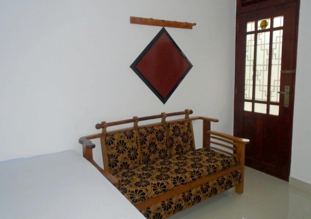 Siumi Rest Hotel Nallathanniya Bagian luar foto